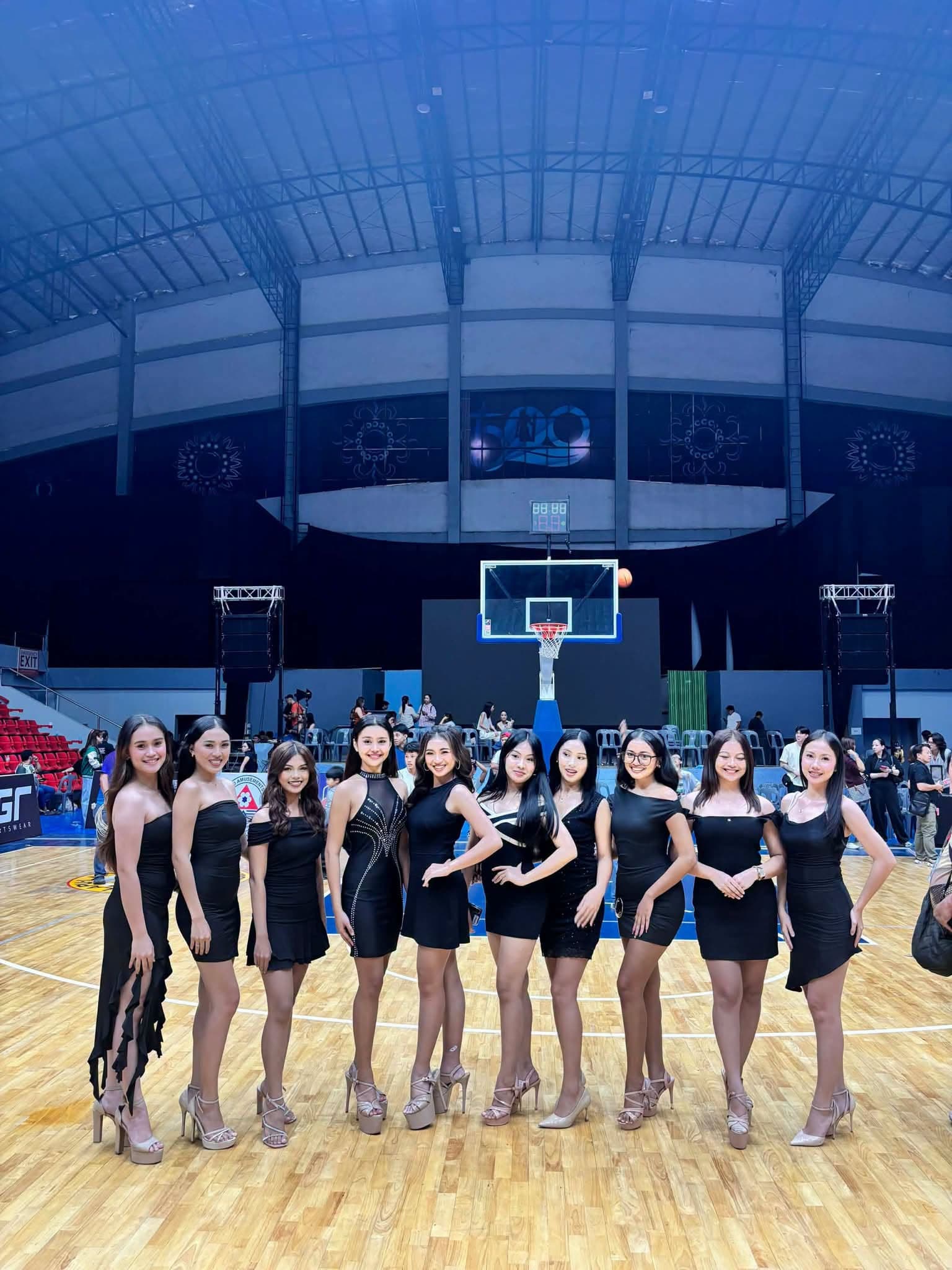 Jngels talents at a live arena event